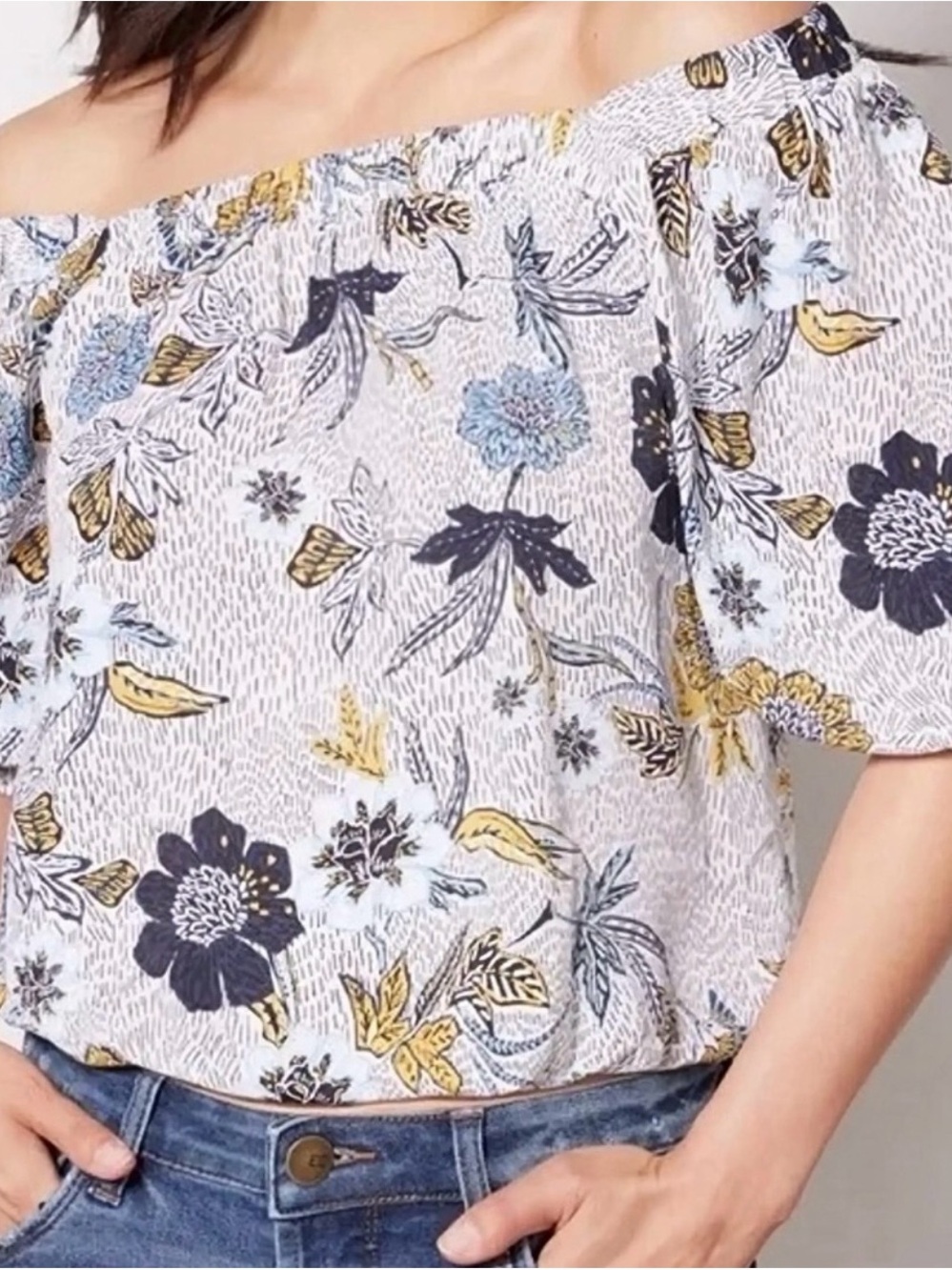 Evereve Adina Floral Puff-Sleeve Blouse - Size M - Picture 2 of 5